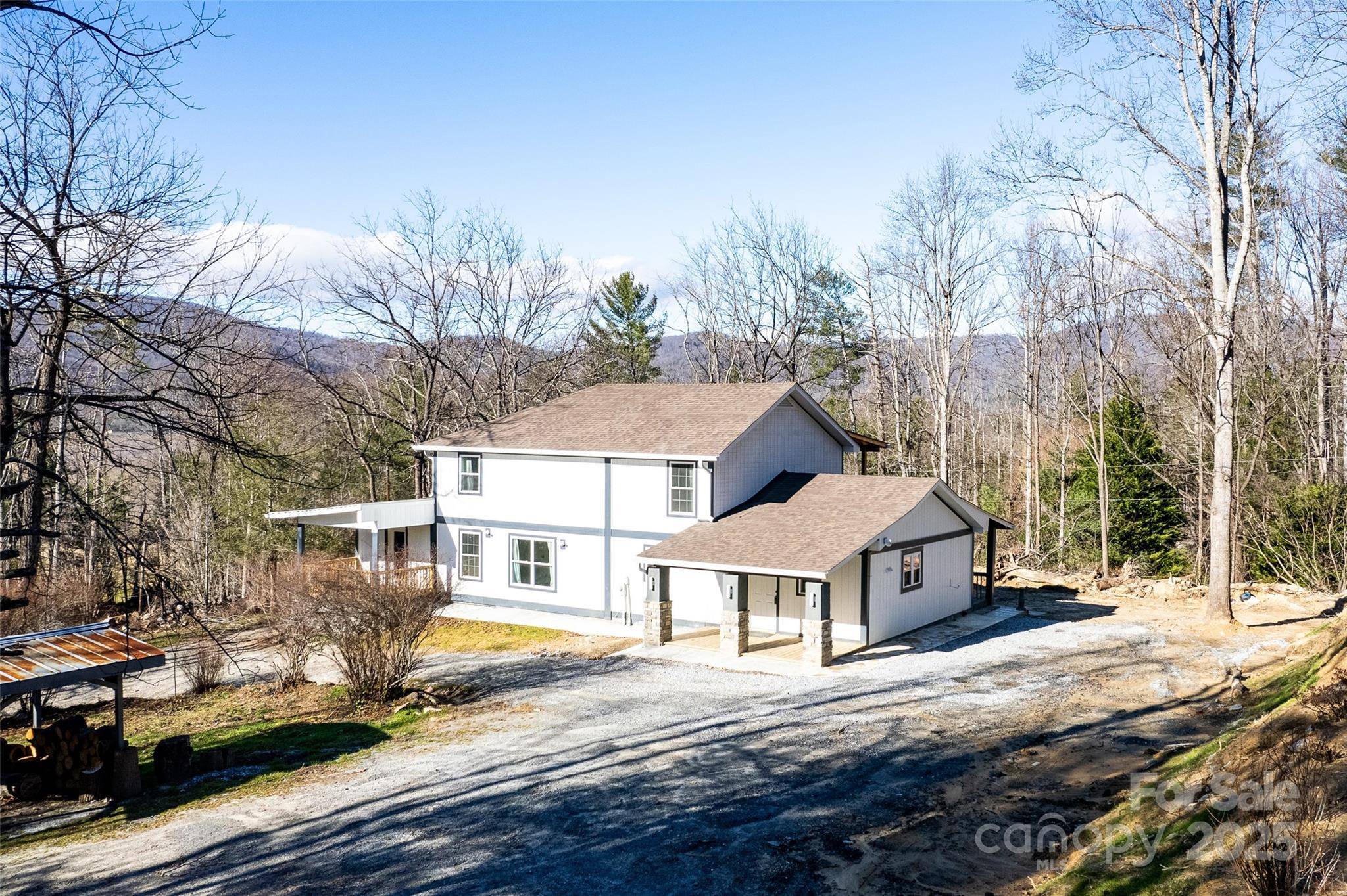 Hendersonville, NC 28792,108 Windy Mountain LN