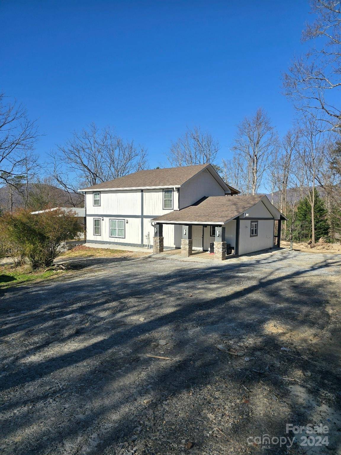 Hendersonville, NC 28792,108 Windy Mountain LN