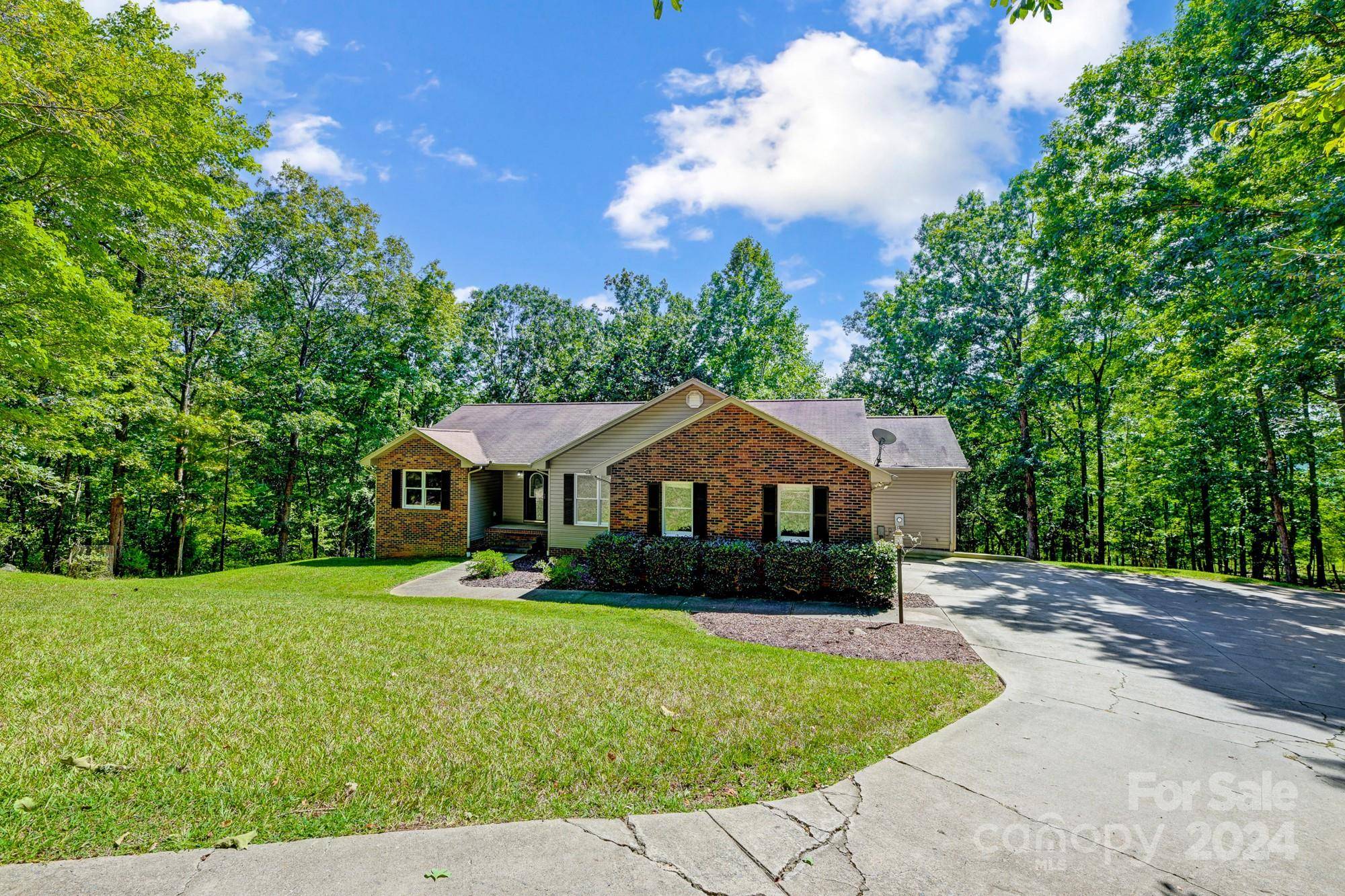 Albemarle, NC 28001,319 Harvard DR