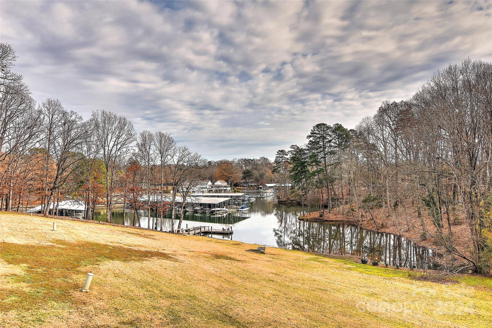 Lake Wylie, SC 29710,51 Old Post RD