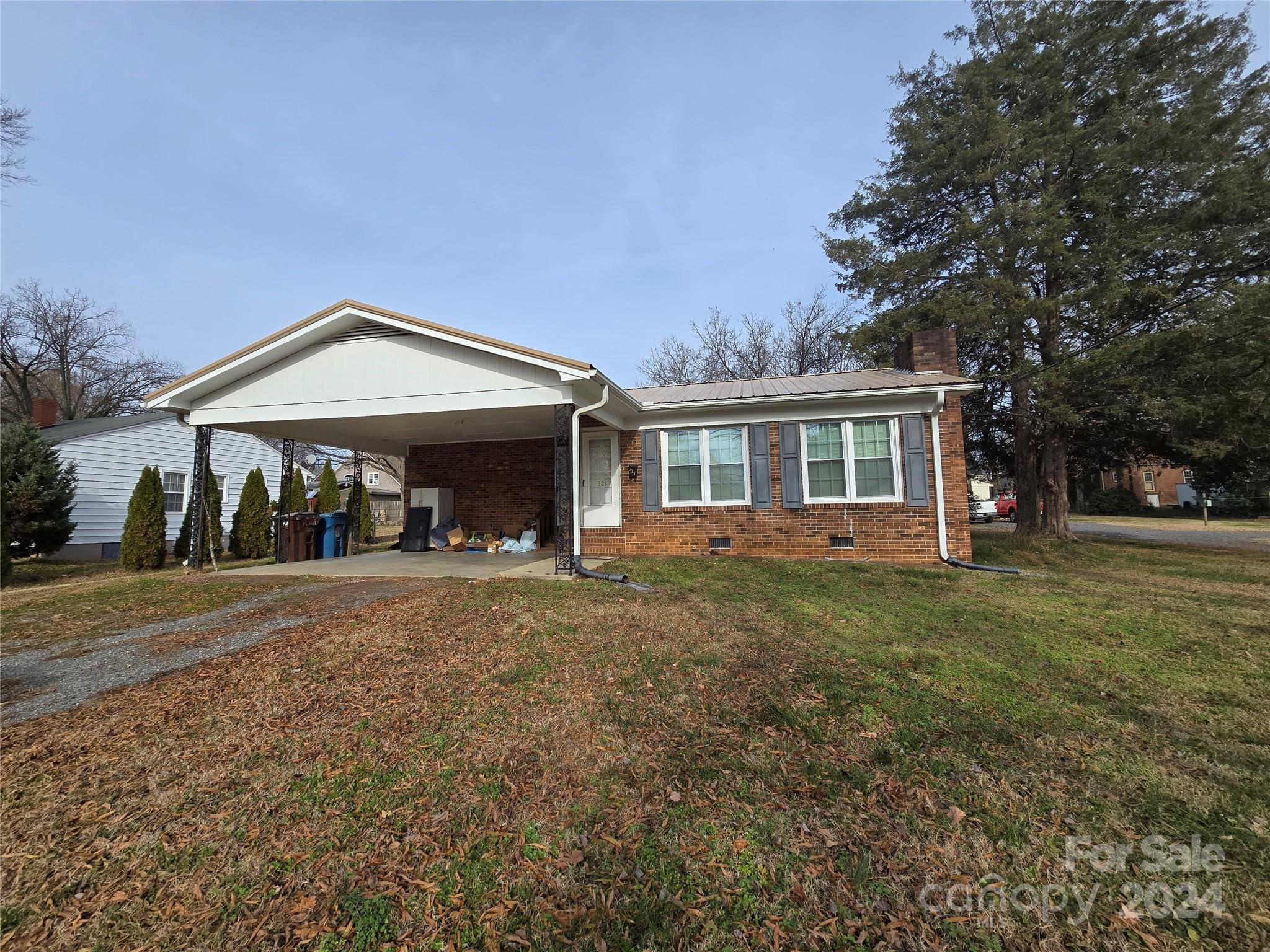 Mocksville, NC 27028,321 Gwyn ST