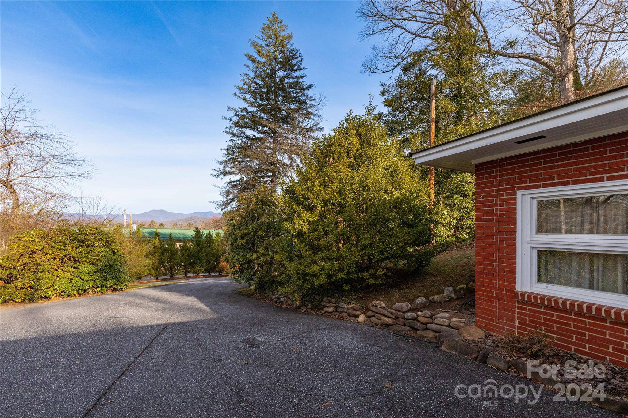 Cullowhee, NC 28723,57 Dix Gap CIR