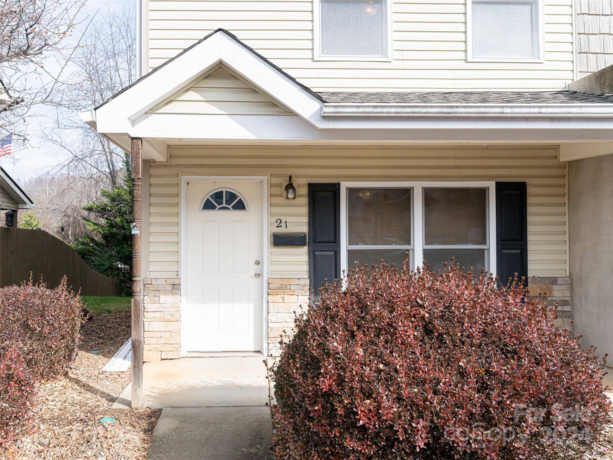 Asheville, NC 28806,21 English Ivy RD