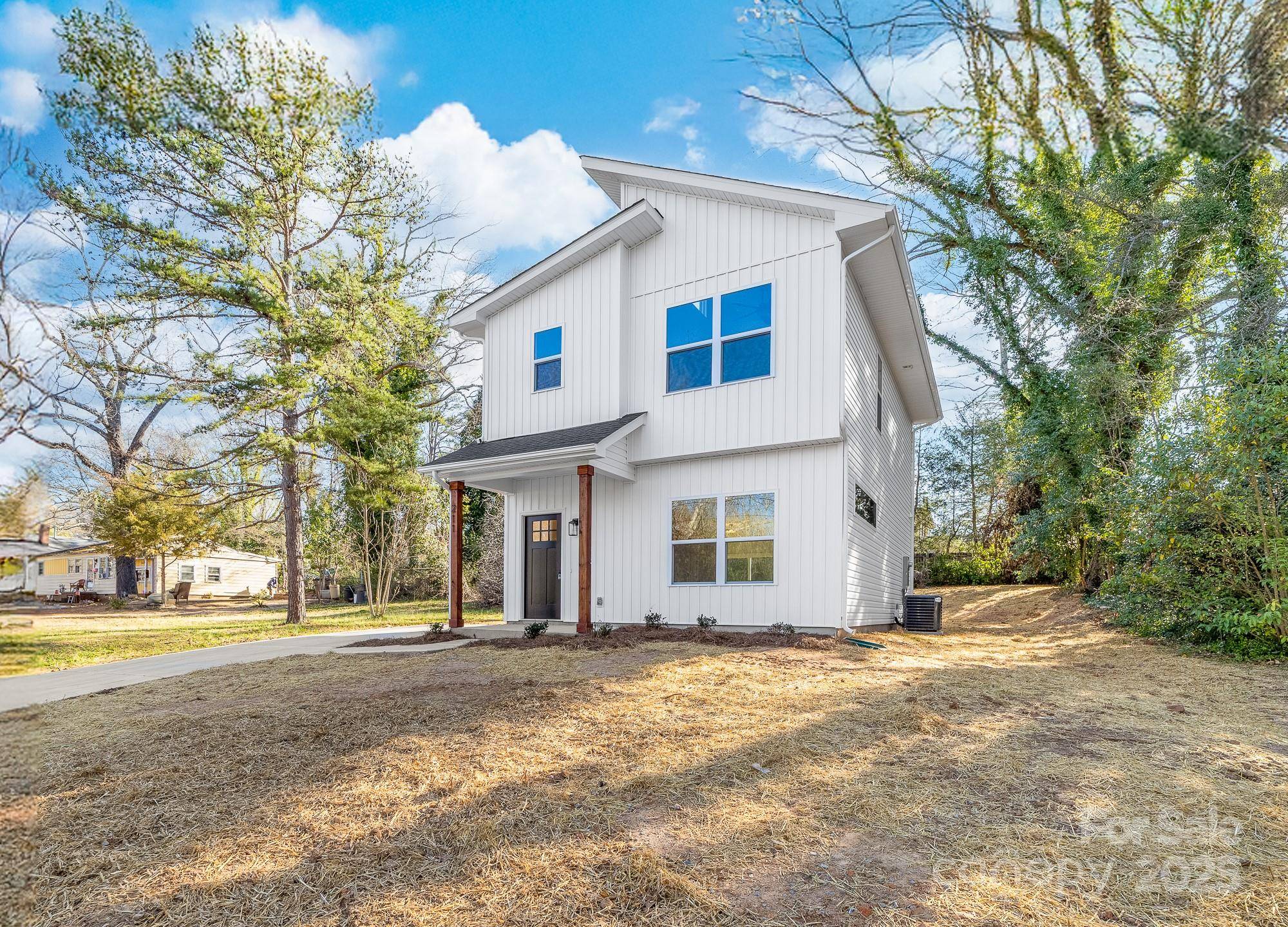 Shelby, NC 28150,211 Chestnut ST