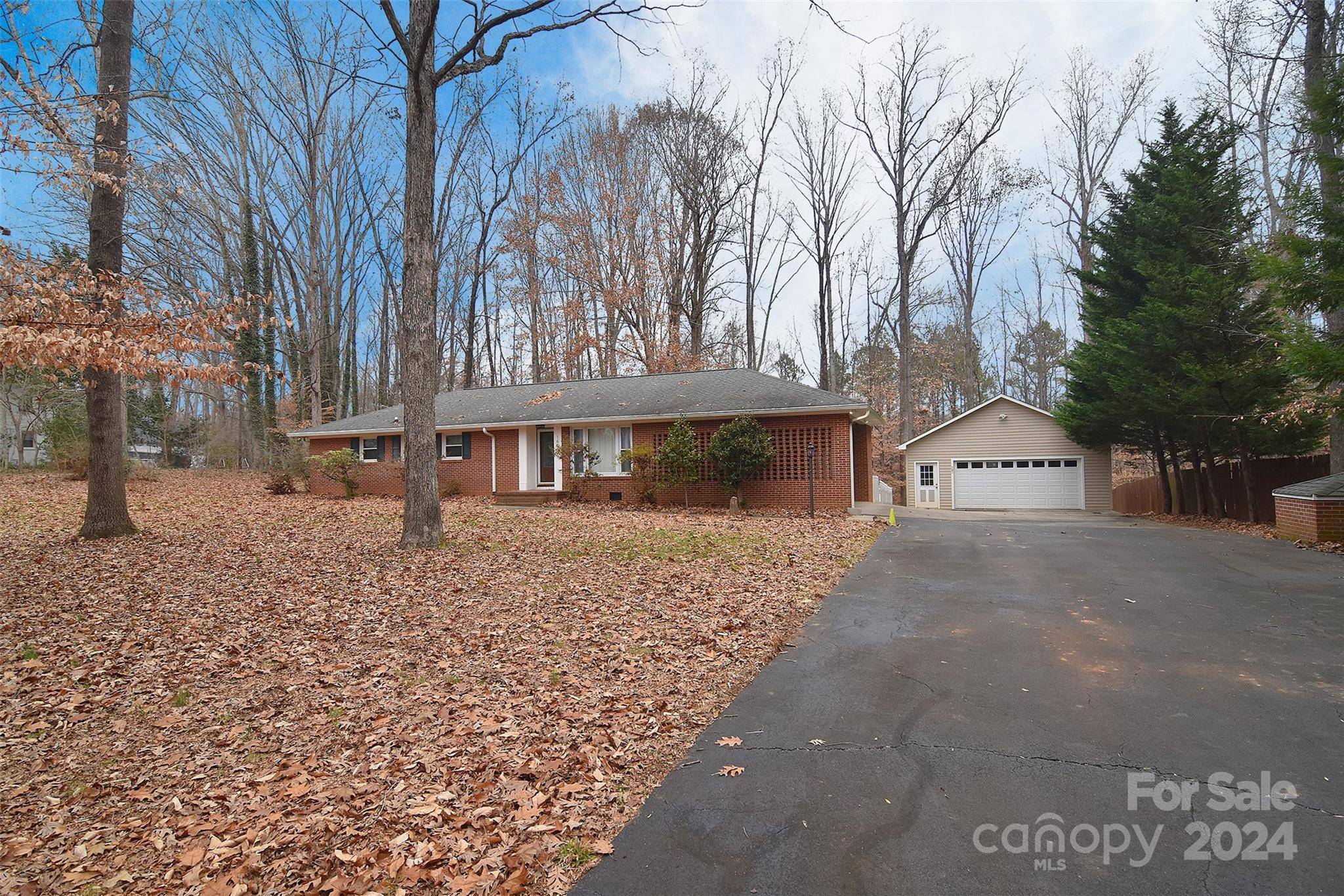 Midland, NC 28107,16523 Clear Creek DR