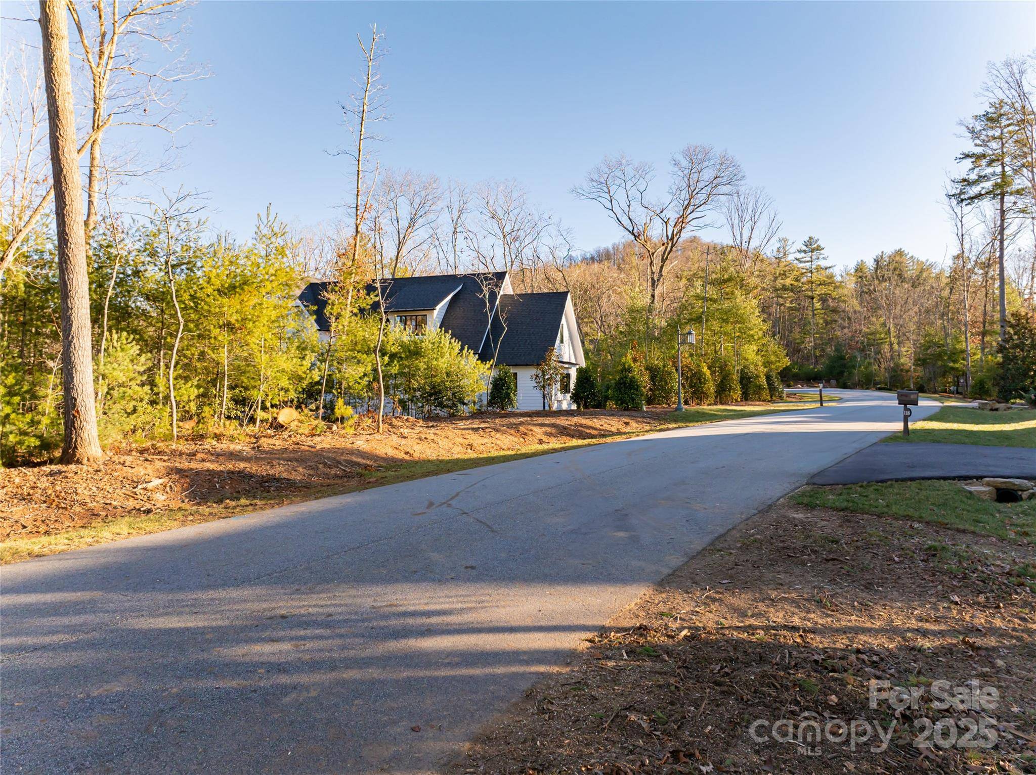 Asheville, NC 28803,122 Upperfell CT