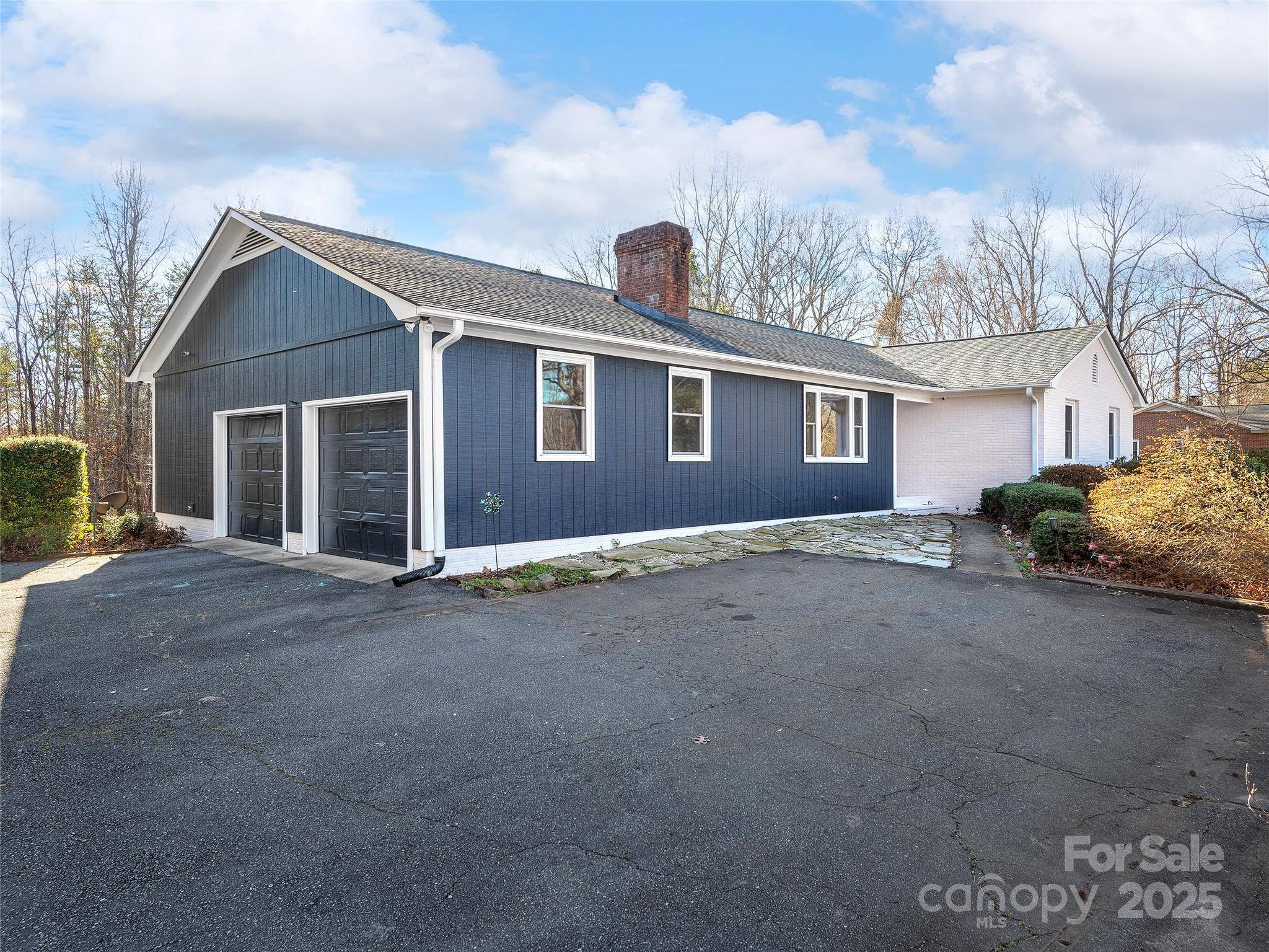Columbus, NC 28722,950 Blanton ST