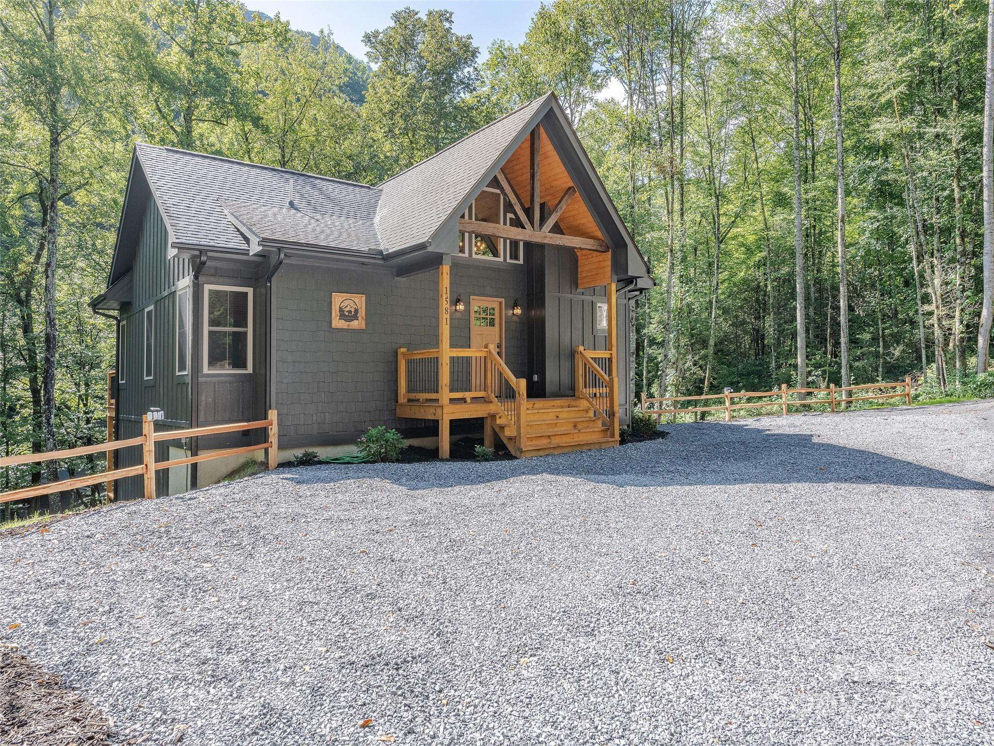 Maggie Valley, NC 28751,1581 Campbell Creek RD