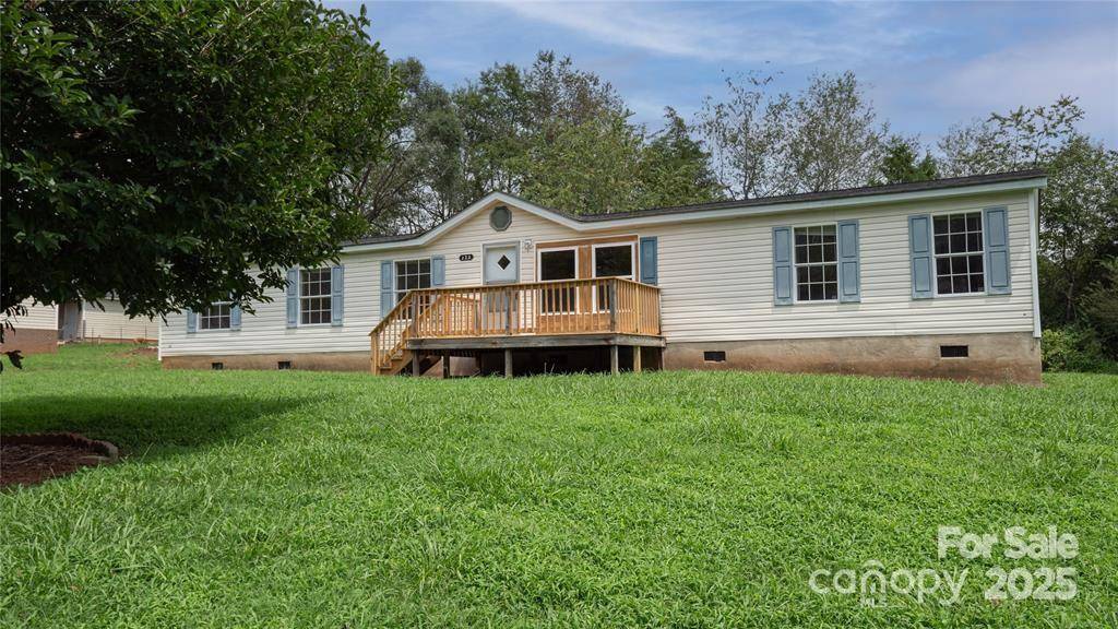 Taylorsville, NC 28681,223 Jessica Lee LN