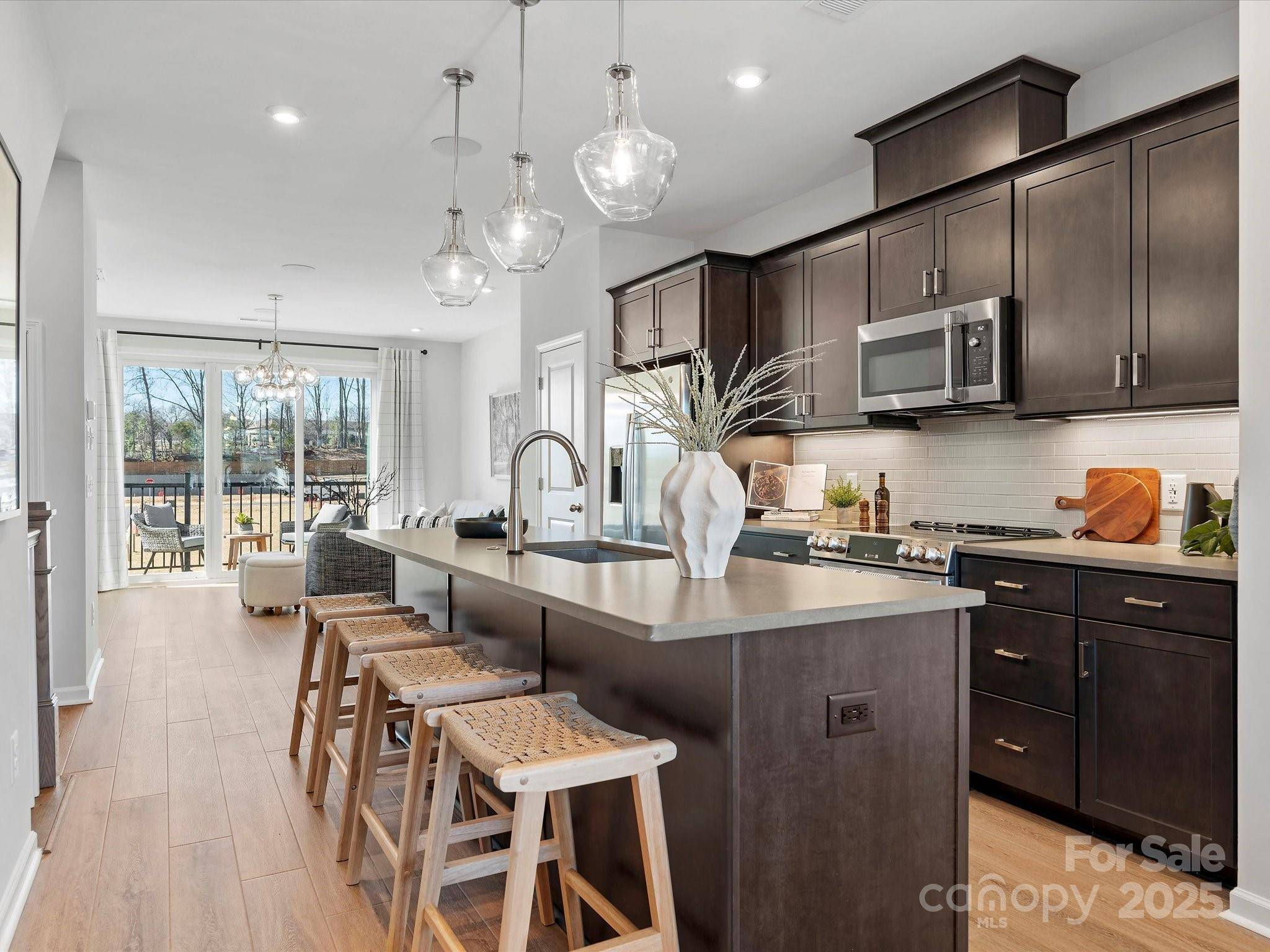 Charlotte, NC 28217,5608 Kingspan DR