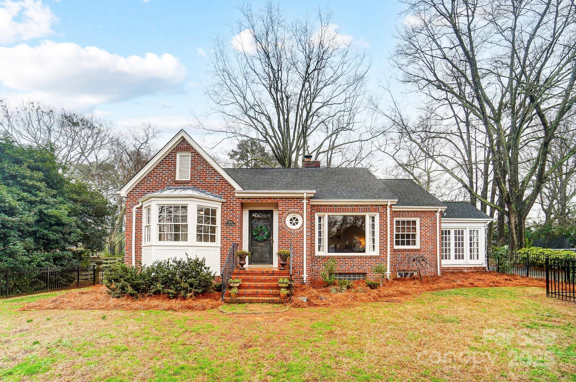 Gastonia, NC 28054,2613 Armstrong CIR