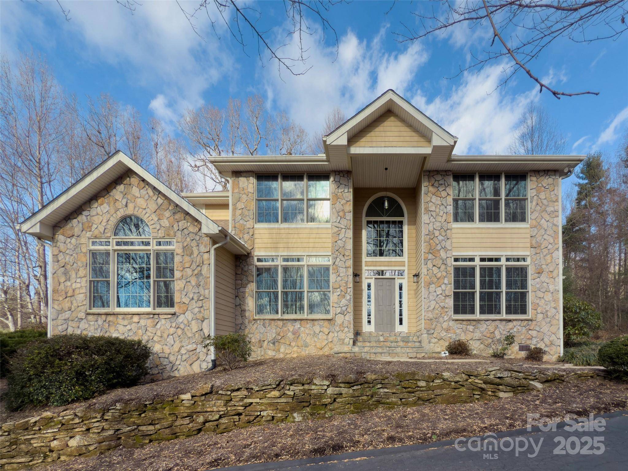 Flat Rock, NC 28731,101 Pinnacle Peak LN