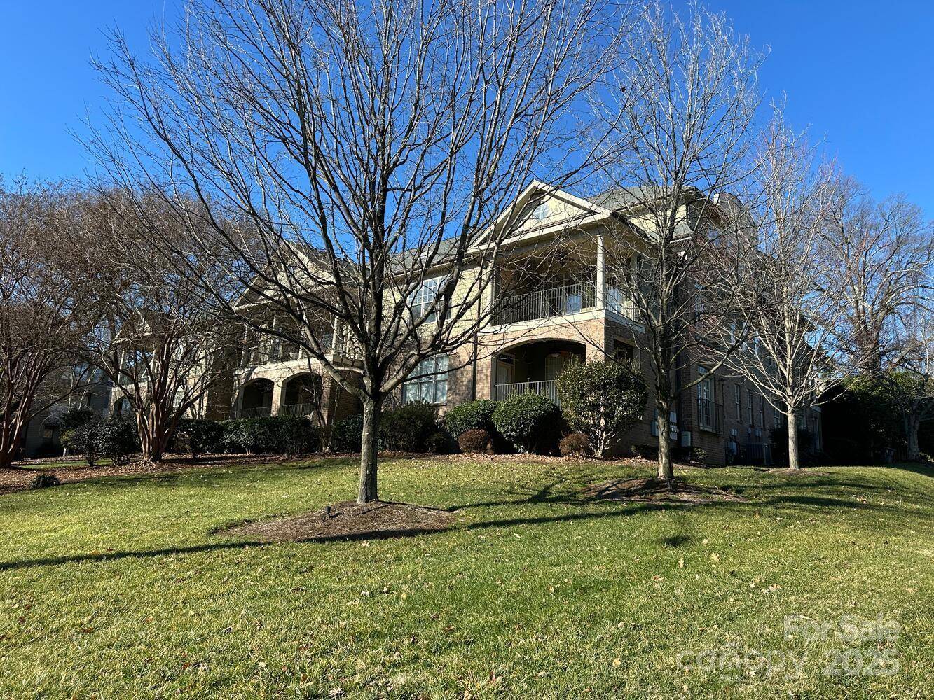 Charlotte, NC 28209,1129 Park West DR