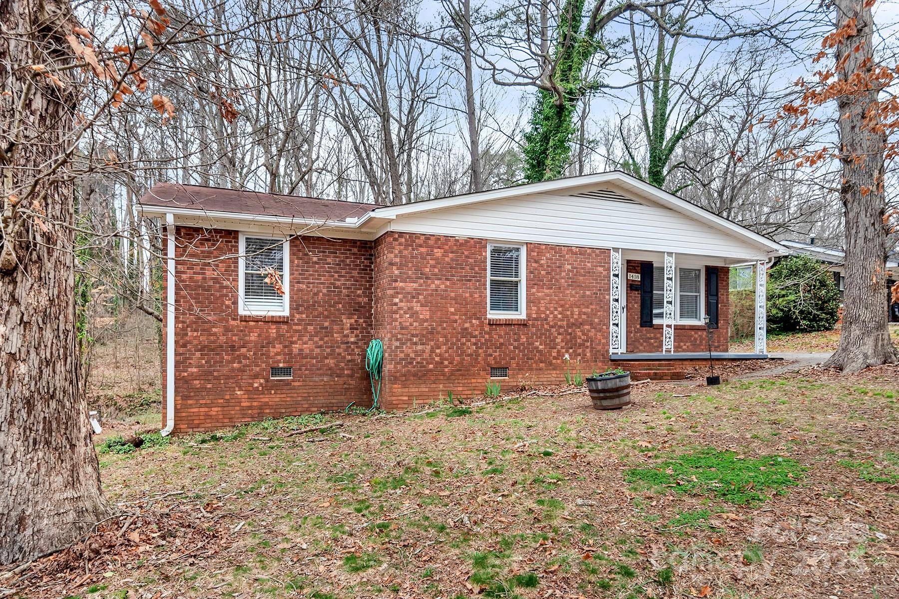 Kannapolis, NC 28081,1418 Nottingham RD