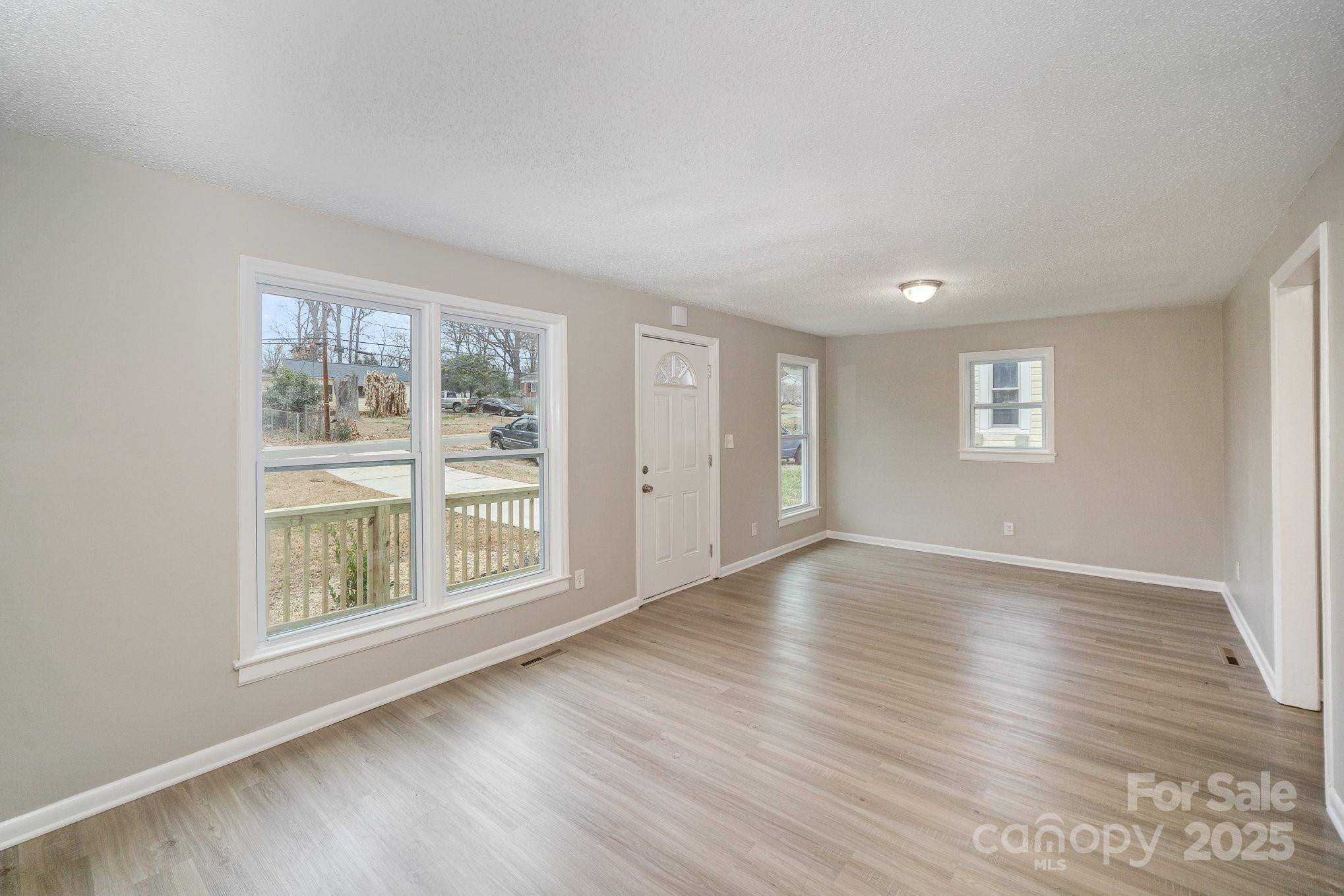 Charlotte, NC 28217,433 Greenwood DR