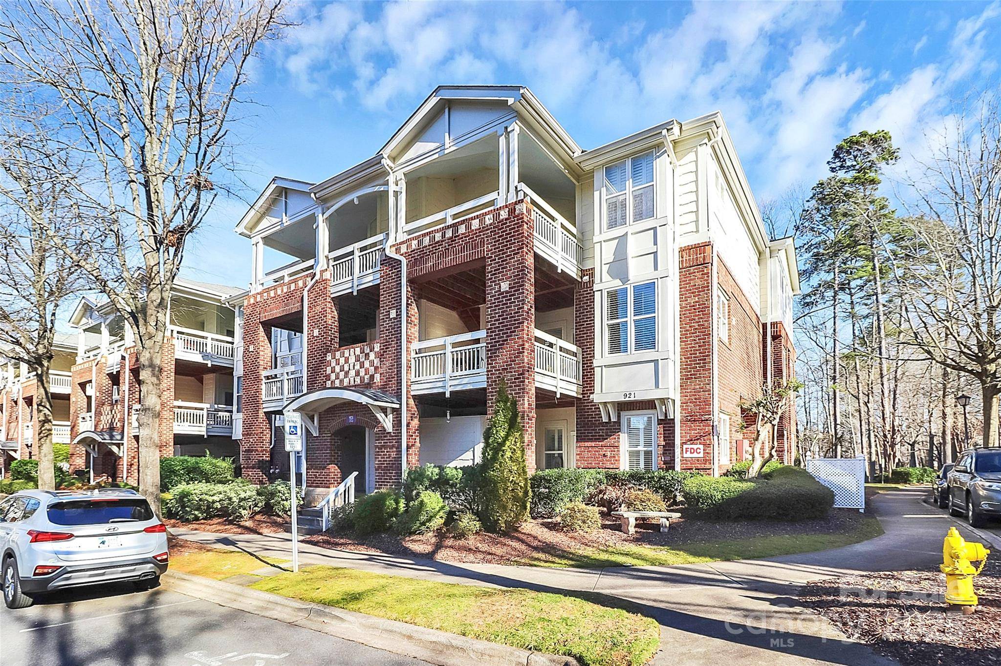 Davidson, NC 28036,921 Northeast DR