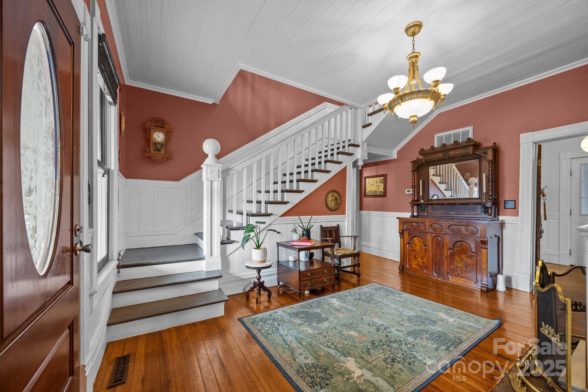 Waynesville, NC 28786,60 Love LN
