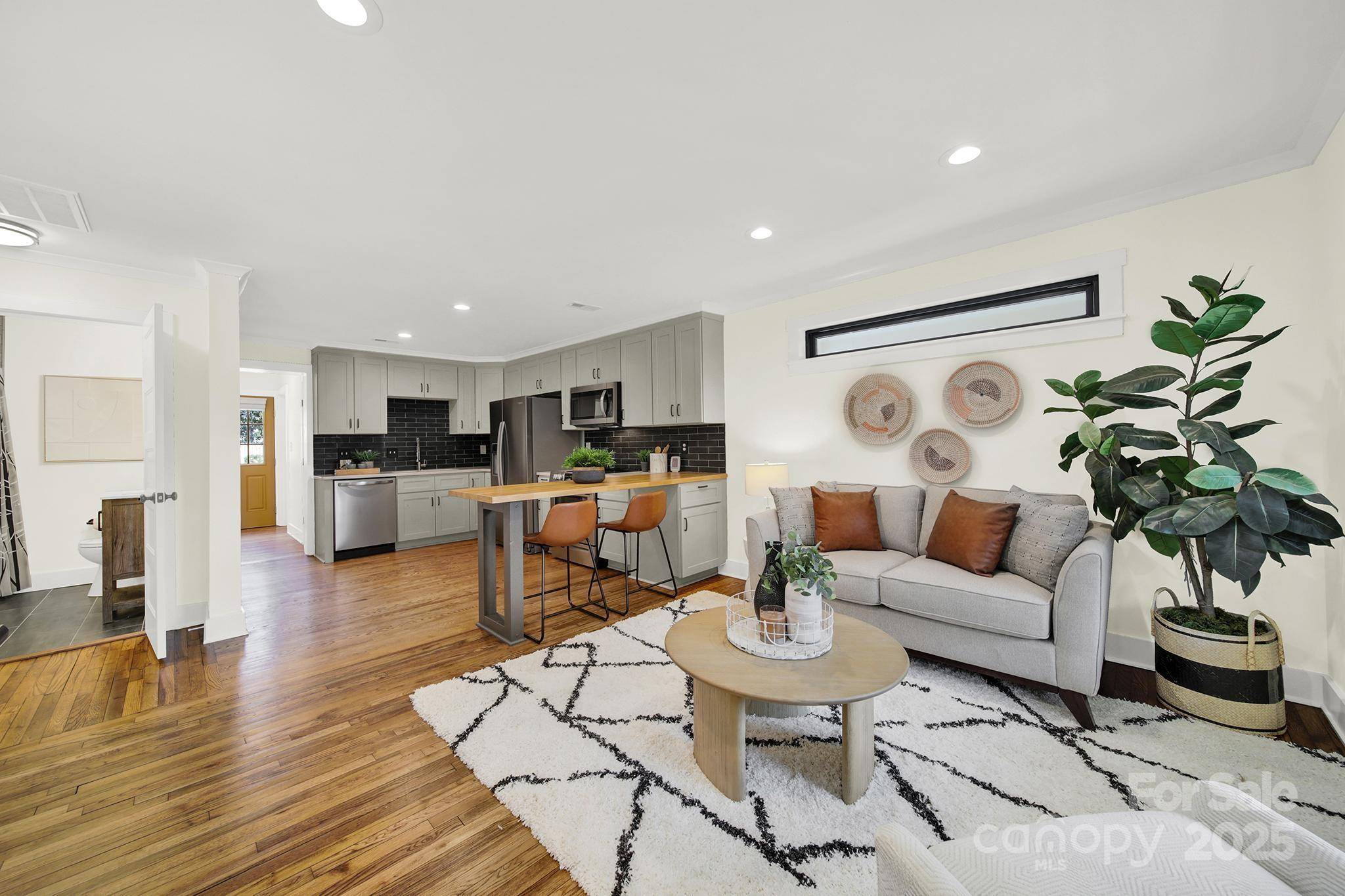 Charlotte, NC 28208,3410 Mathis DR