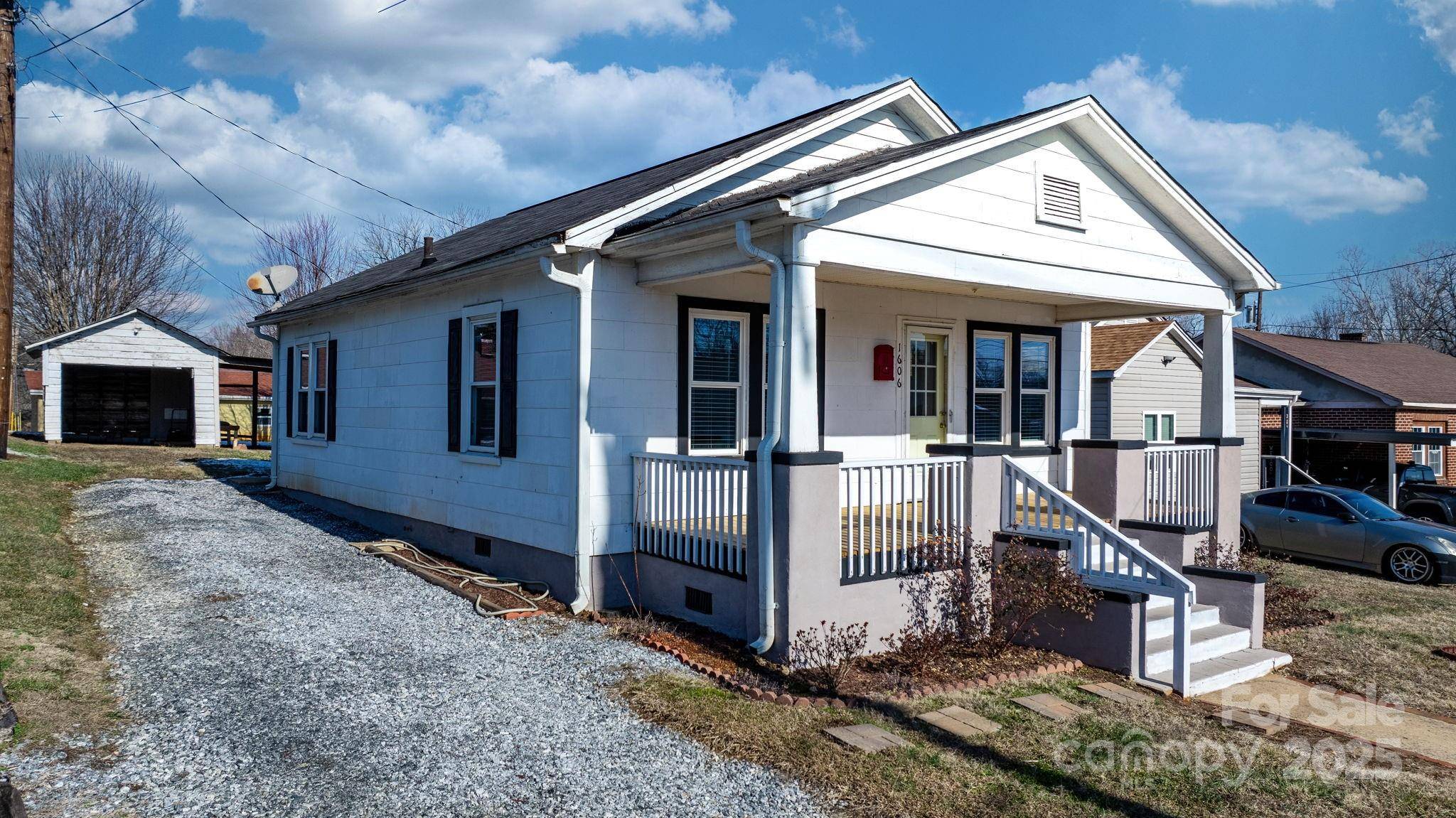 Lenoir, NC 28645,1606 College AVE SW