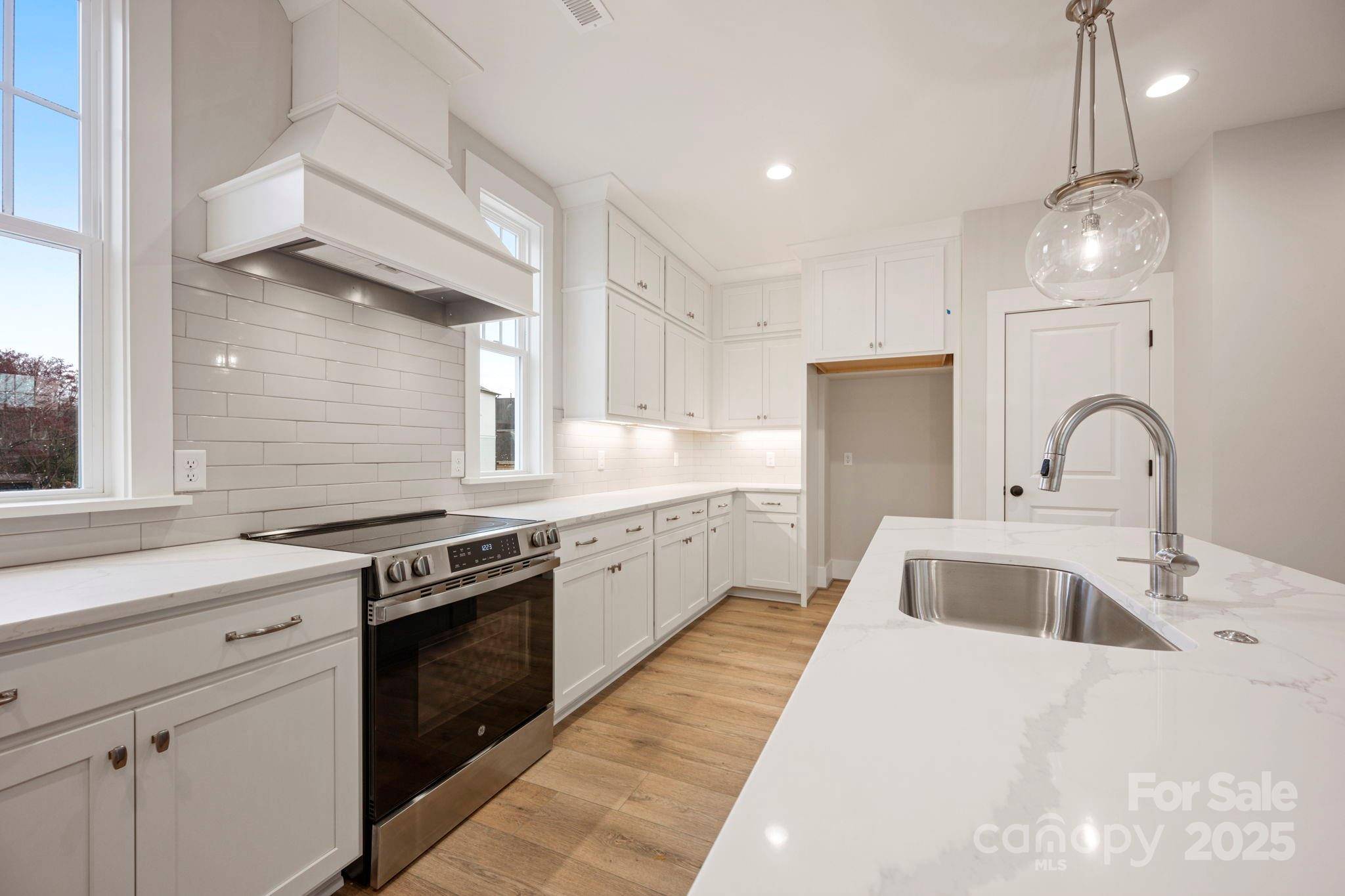 Davidson, NC 28036,225 Davidson Gateway DR