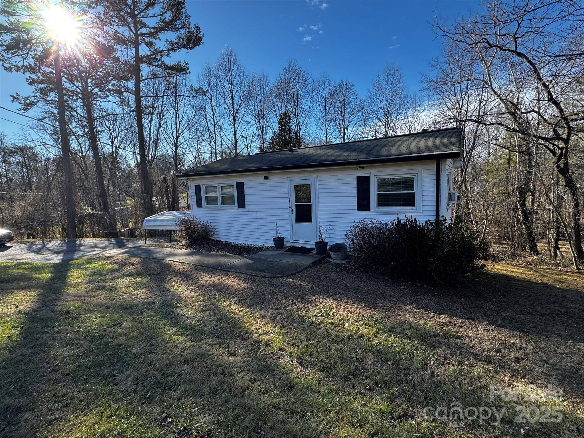 Lenoir, NC 28645,421-A Clearview CIR NE