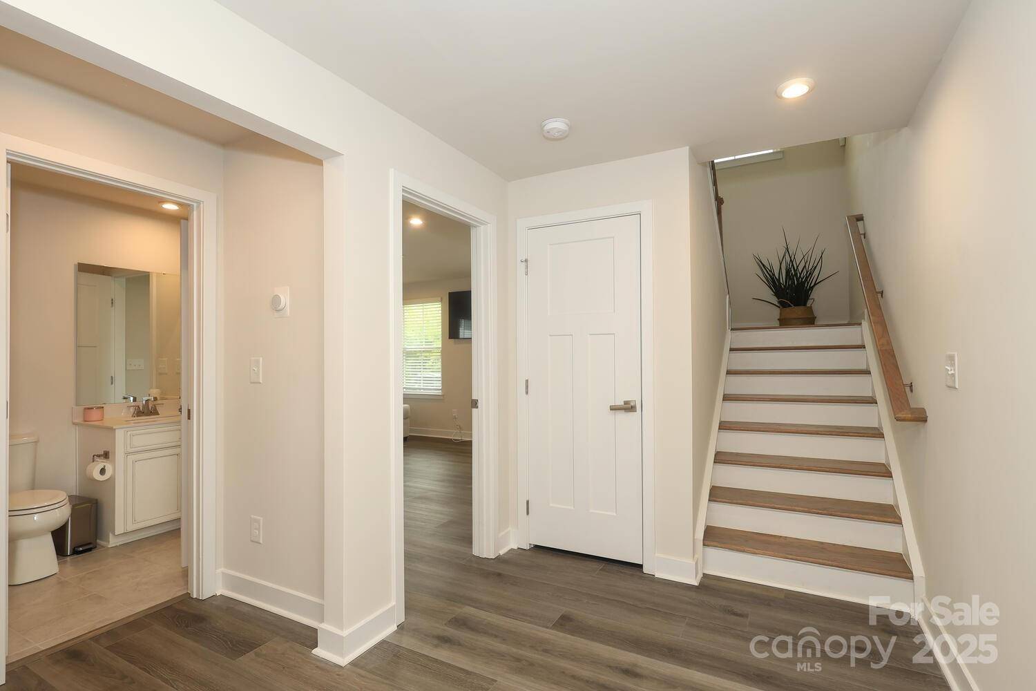 Tega Cay, SC 29708,457 Lahinch DR