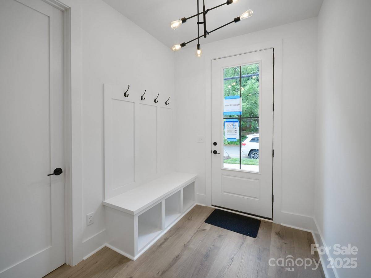 Charlotte, NC 28204,2530 Park Rose LN #12