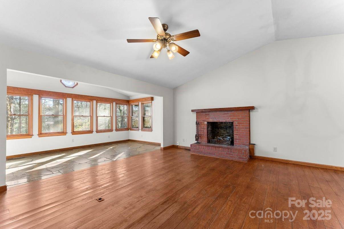 Flat Rock, NC 28731,550 Kinross DR