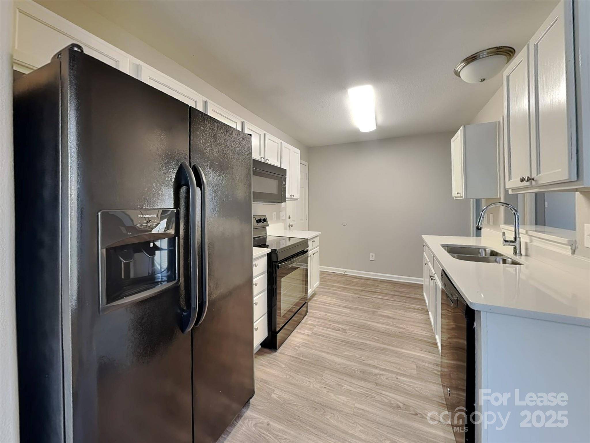 Charlotte, NC 28215,6014 Fiddleleaf CT