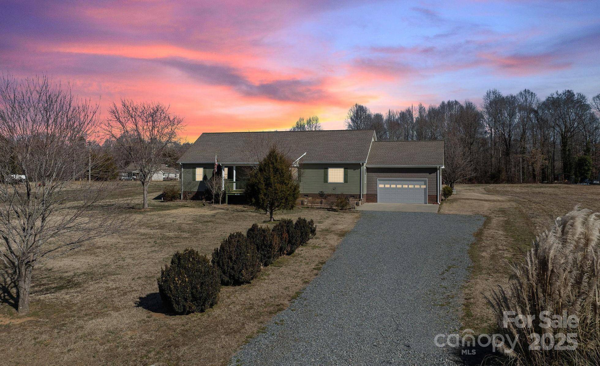 Statesville, NC 28677,261 Nabors RD