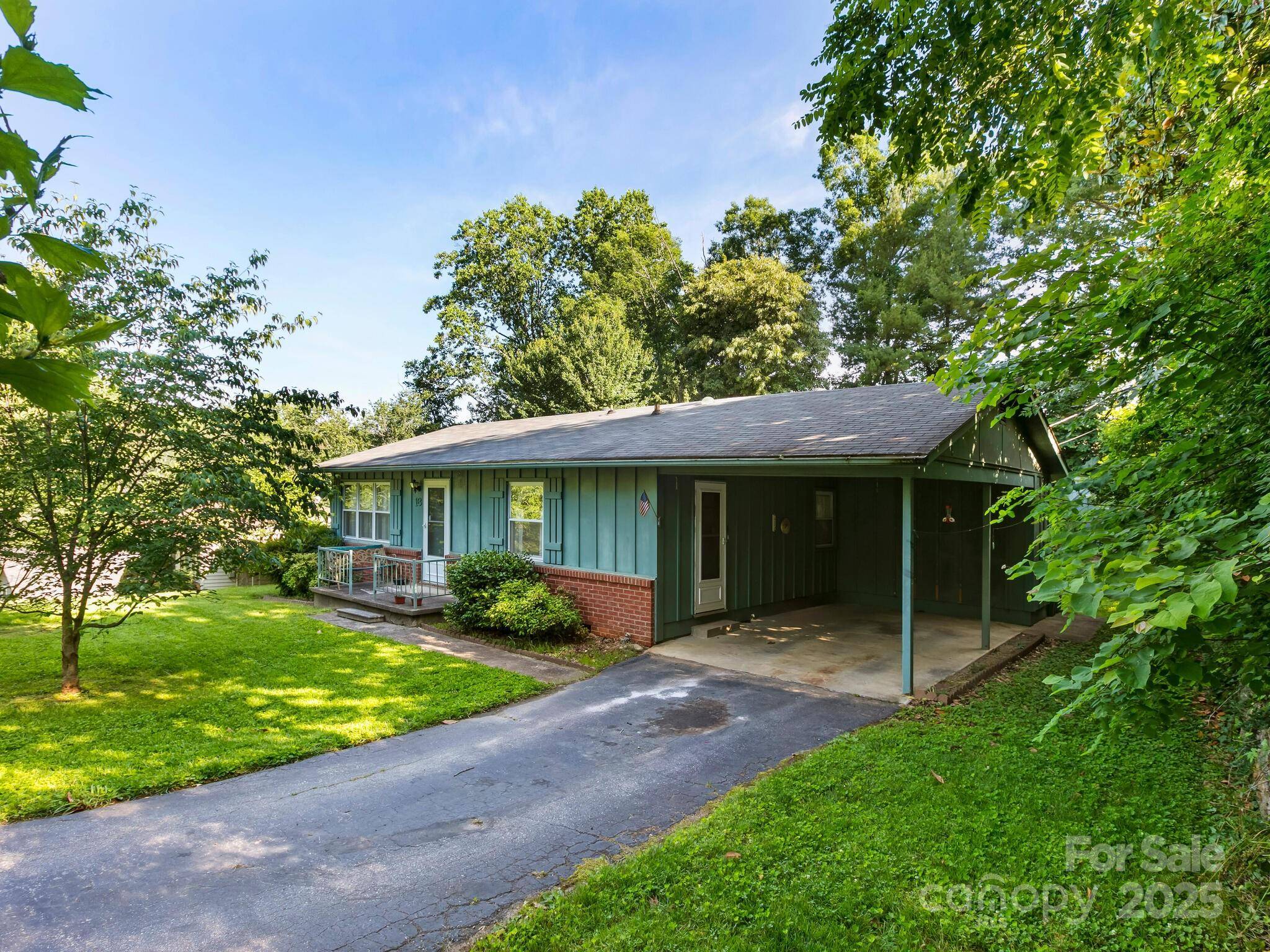 Asheville, NC 28806,18 Talmadge CT
