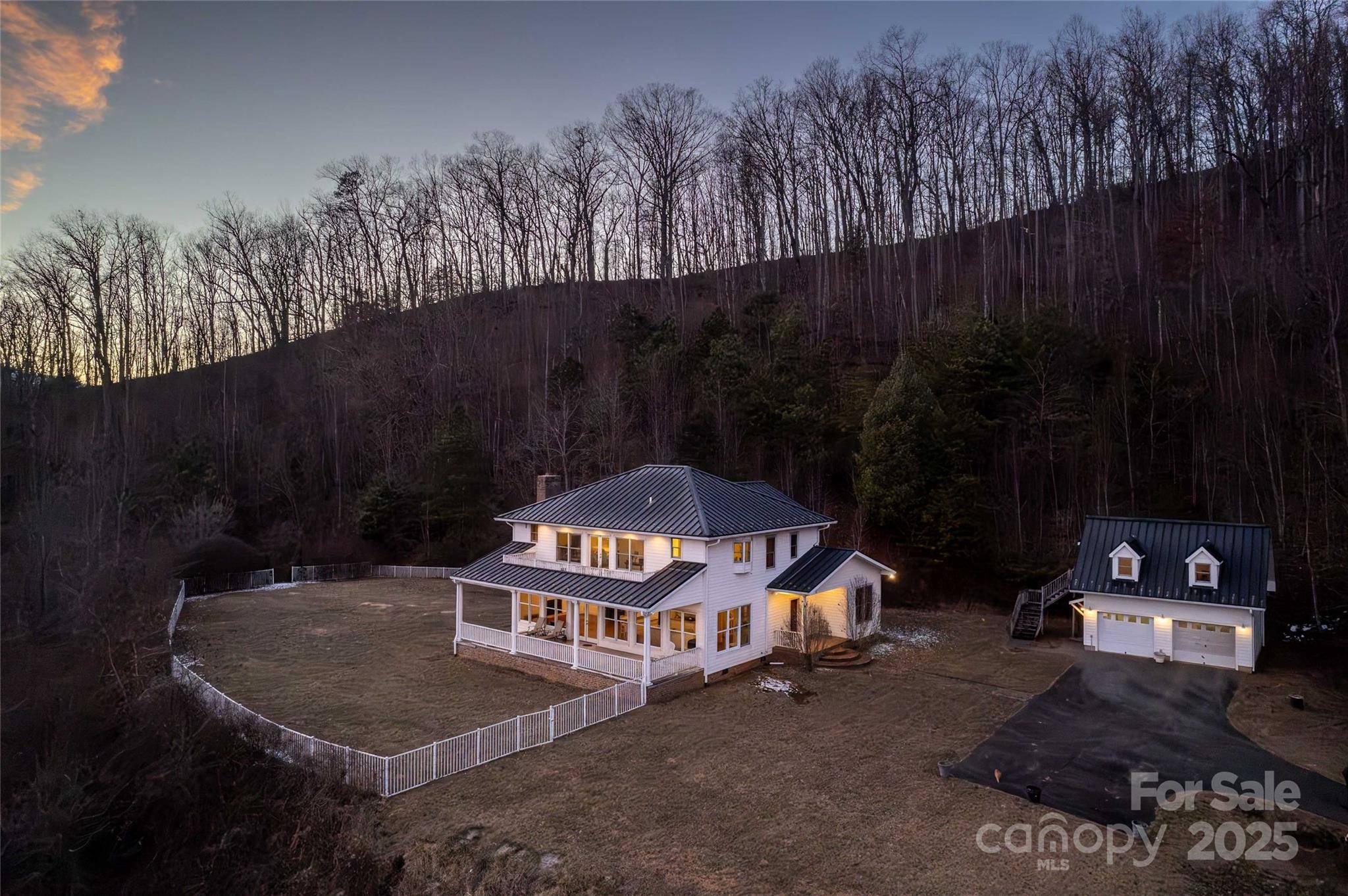 Sylva, NC 28779,184 Porch View DR