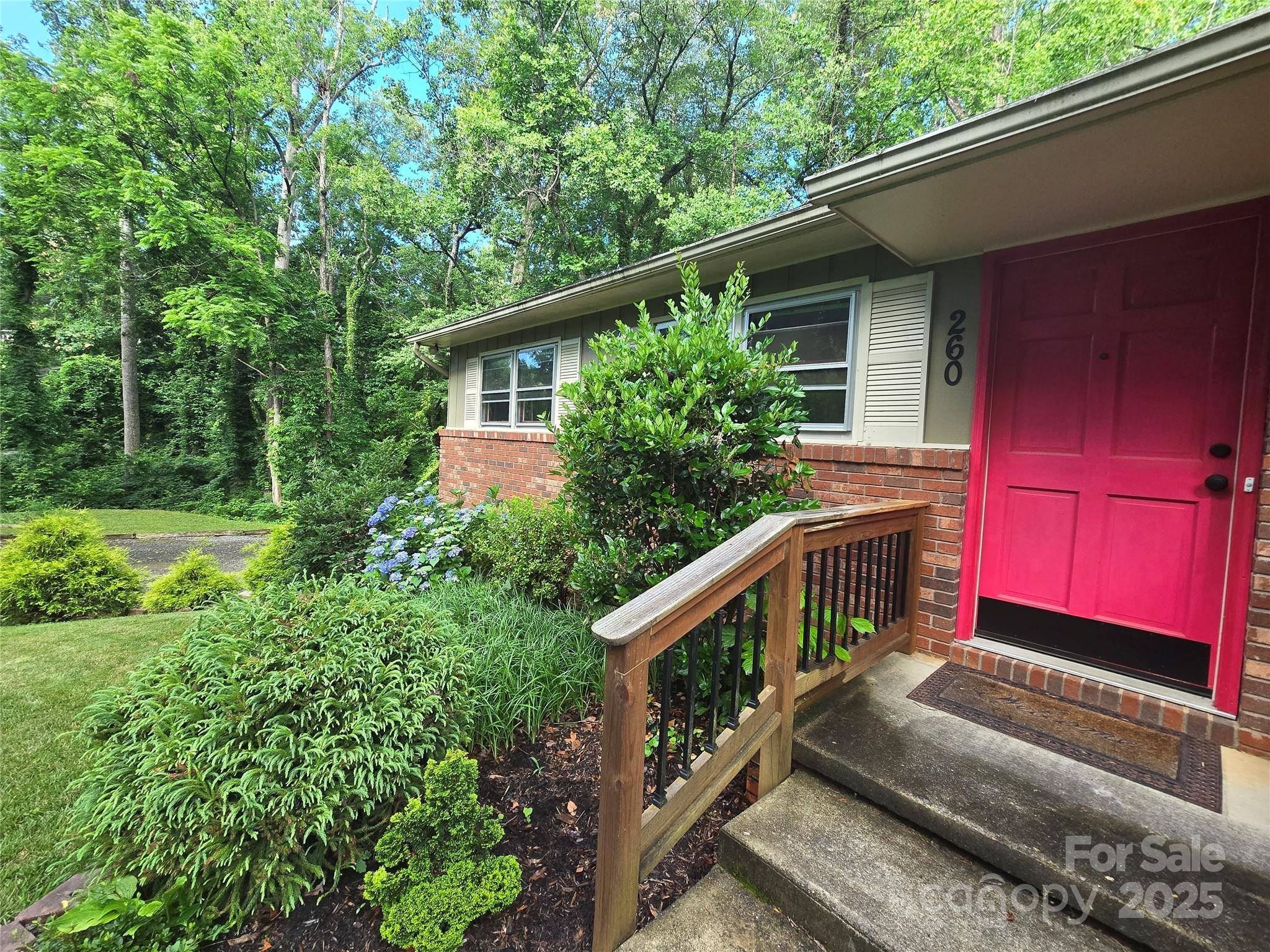Asheville, NC 28805,260 Old Haw Creek RD