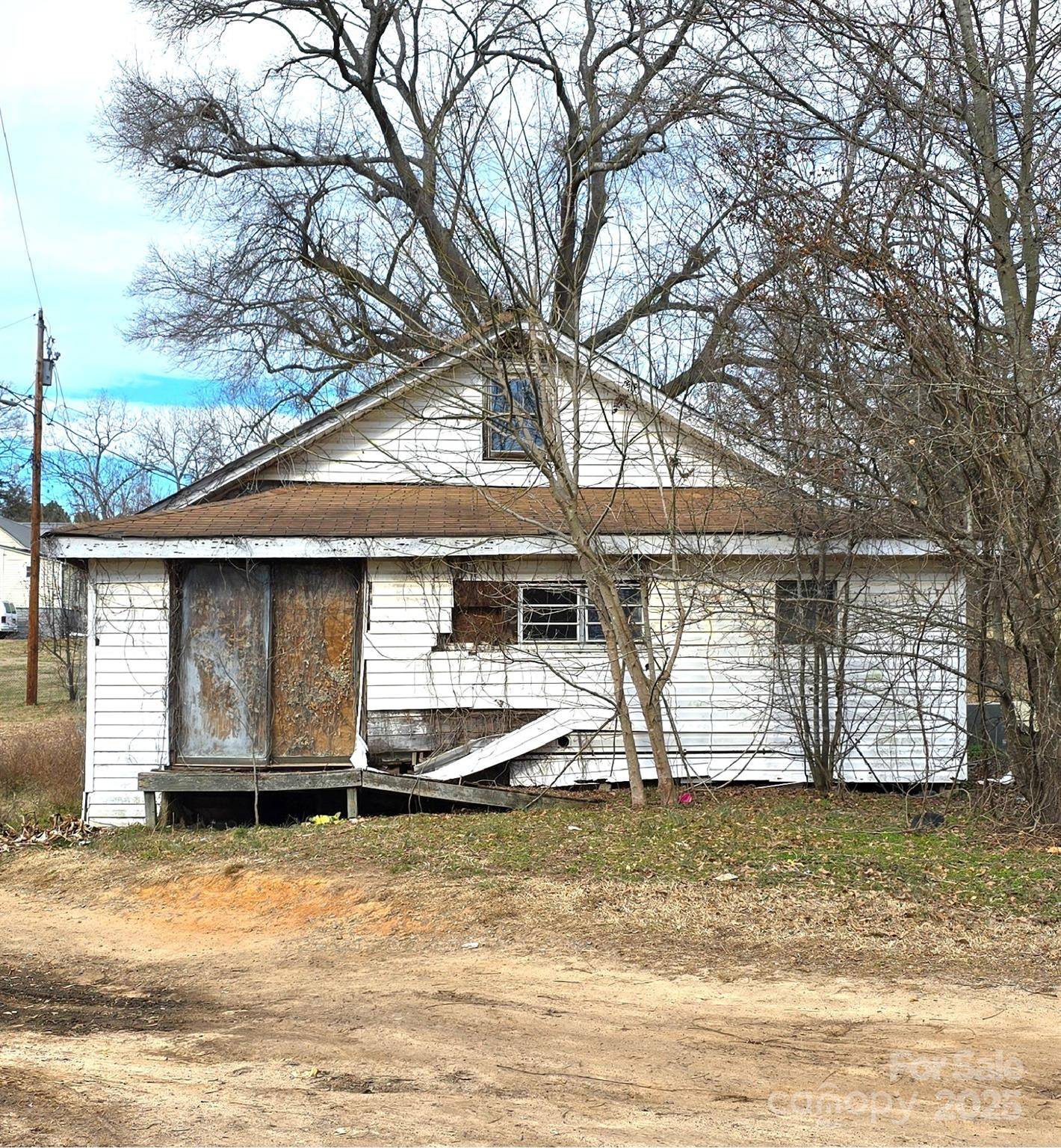 Mooresboro, NC 28114,129 Whistle DR