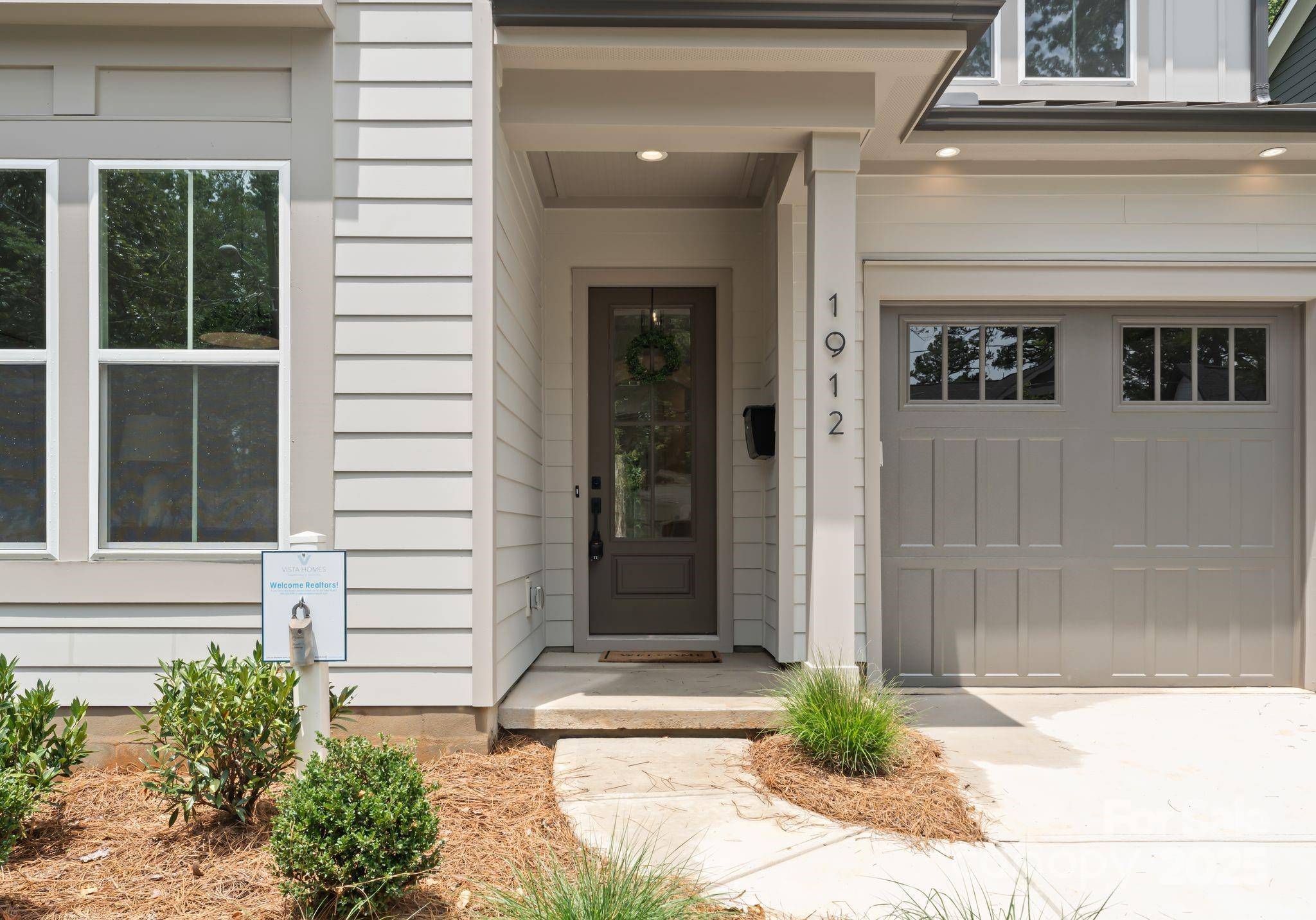 Charlotte, NC 28216,1912 St John ST