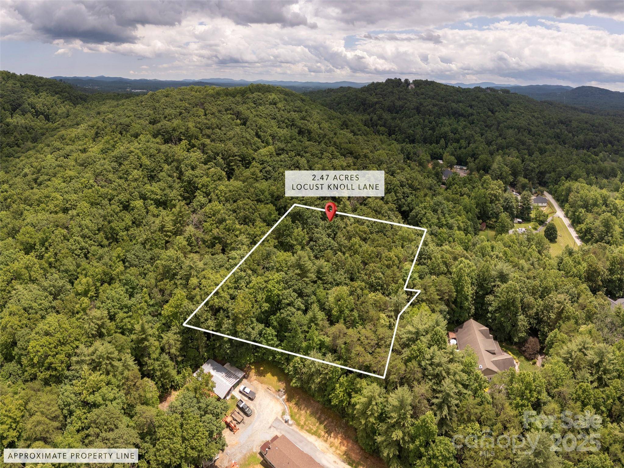 Hendersonville, NC 28792,99999 Locust Knoll LN