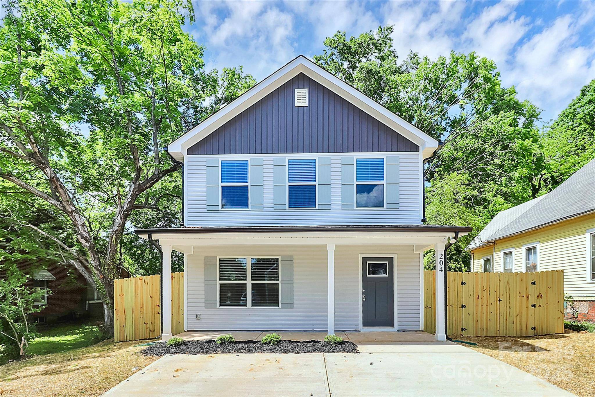 Spencer, NC 28150,204 N Yadkin AVE