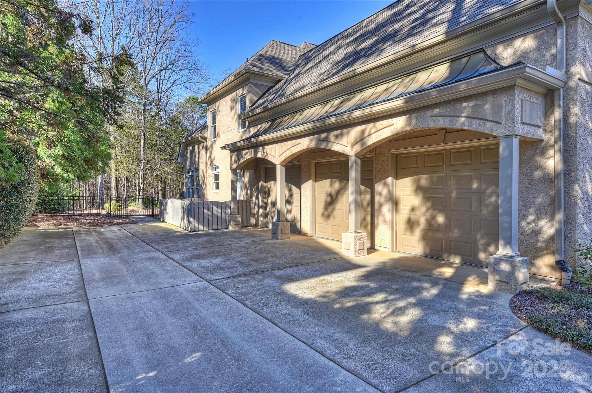 Matthews, NC 28104,4004 Blossom Hill DR