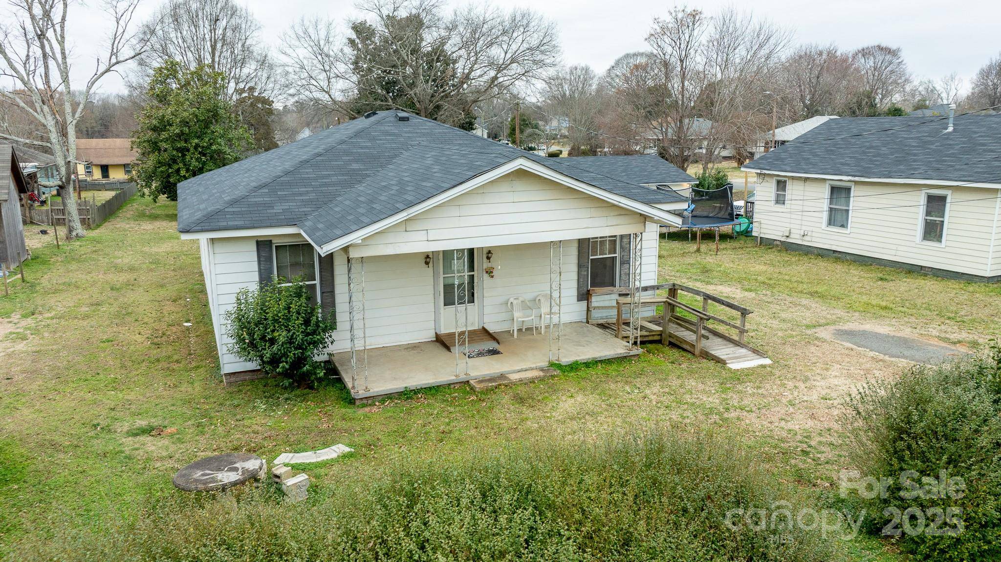 Charlotte, NC 28214,504 Glasgow RD