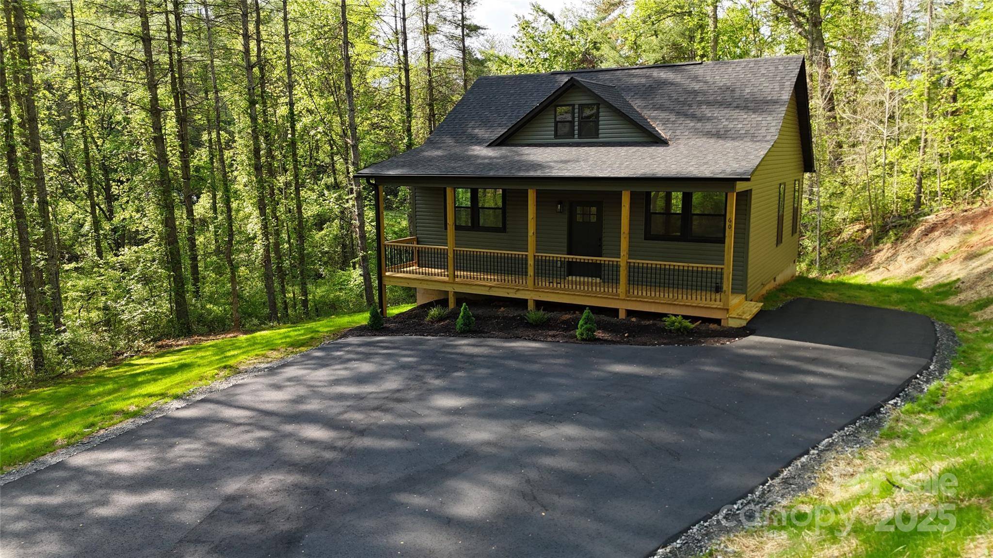 Leicester, NC 28748,60 Country Cove CT