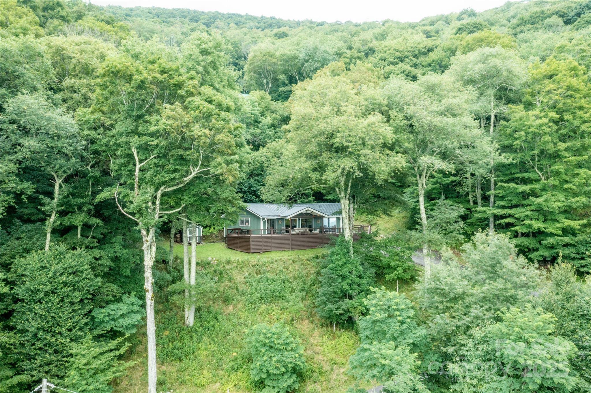 Mars Hill, NC 28754,423 Grouse Thicket RD #238