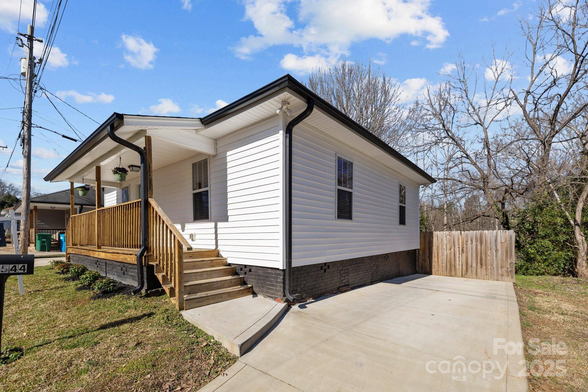 Cramerton, NC 28032,544 Baltimore DR