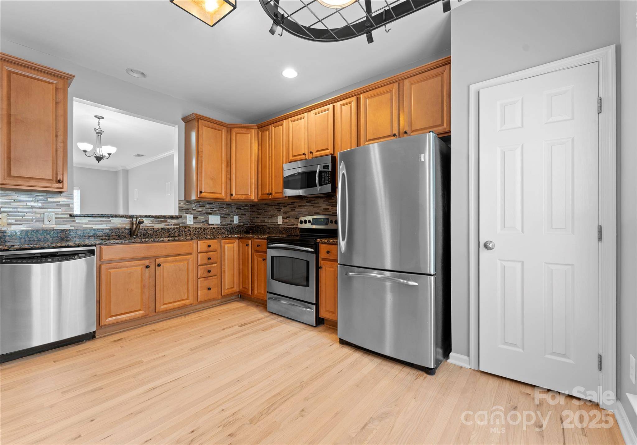 Charlotte, NC 28203,250 W Bland ST