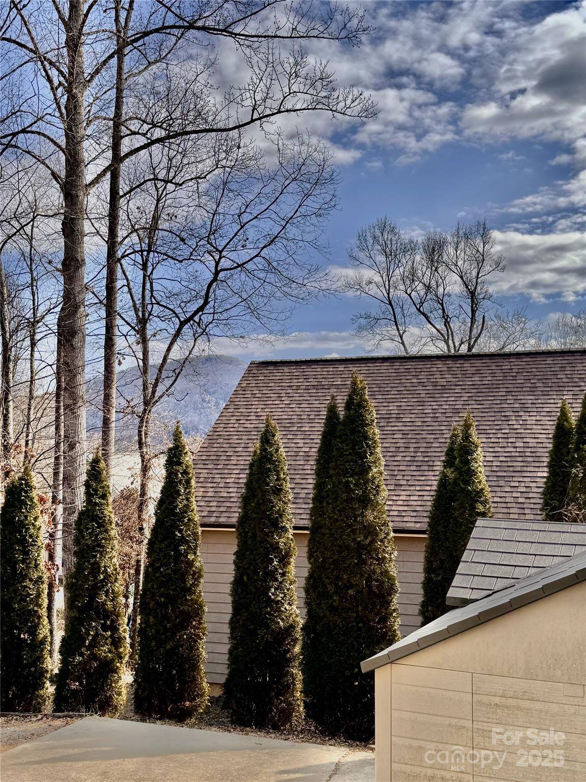 Fletcher, NC 28732,231 Newberry DR