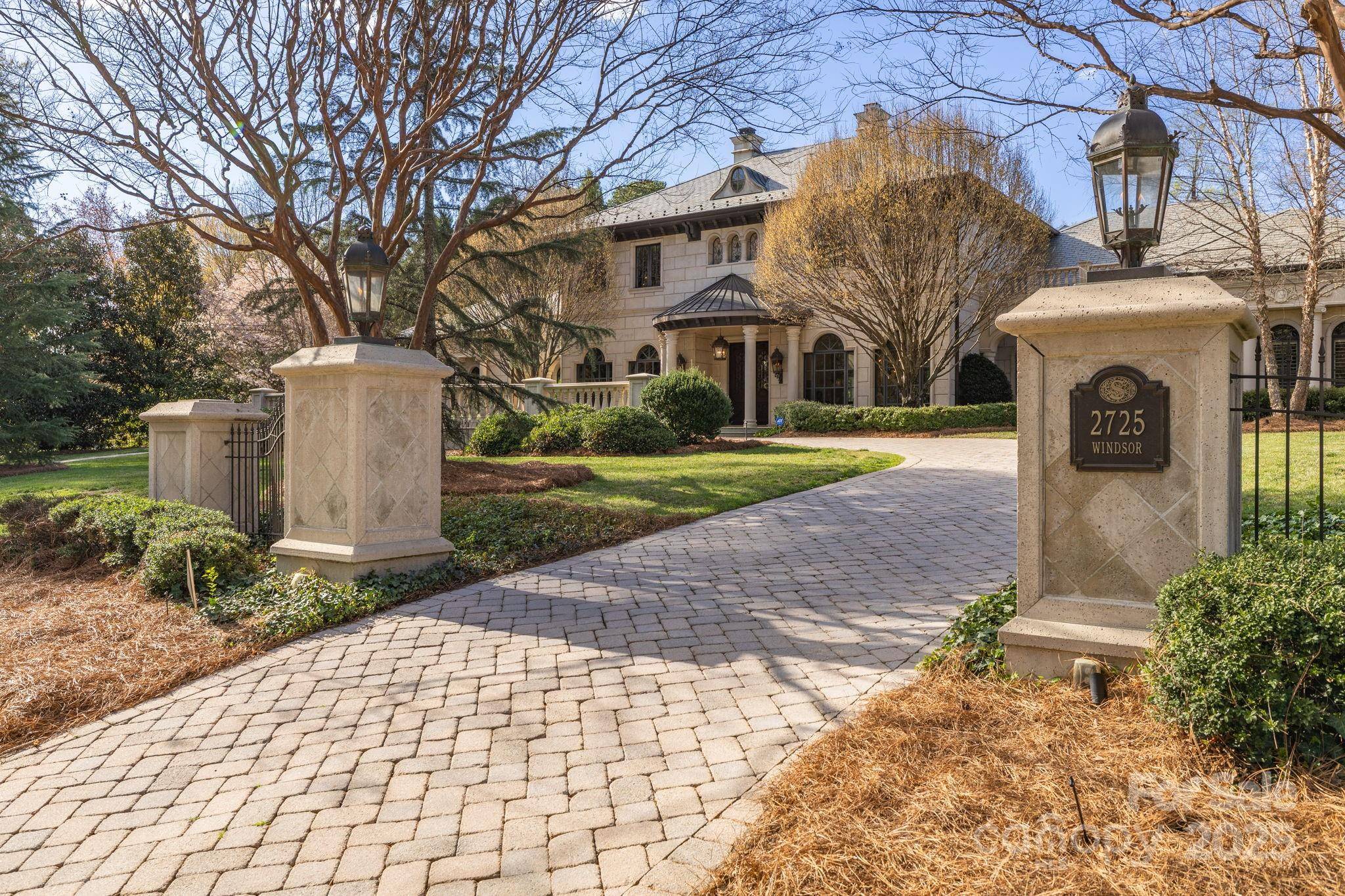 Winston Salem, NC 27104,2725 Windsor RD