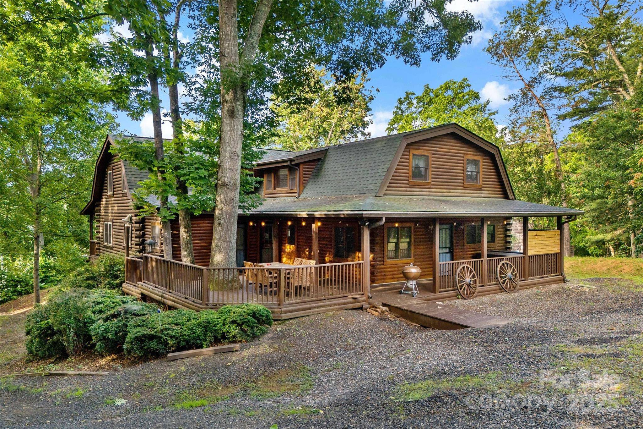 Weaverville, NC 28787,40/44 Chambers DR