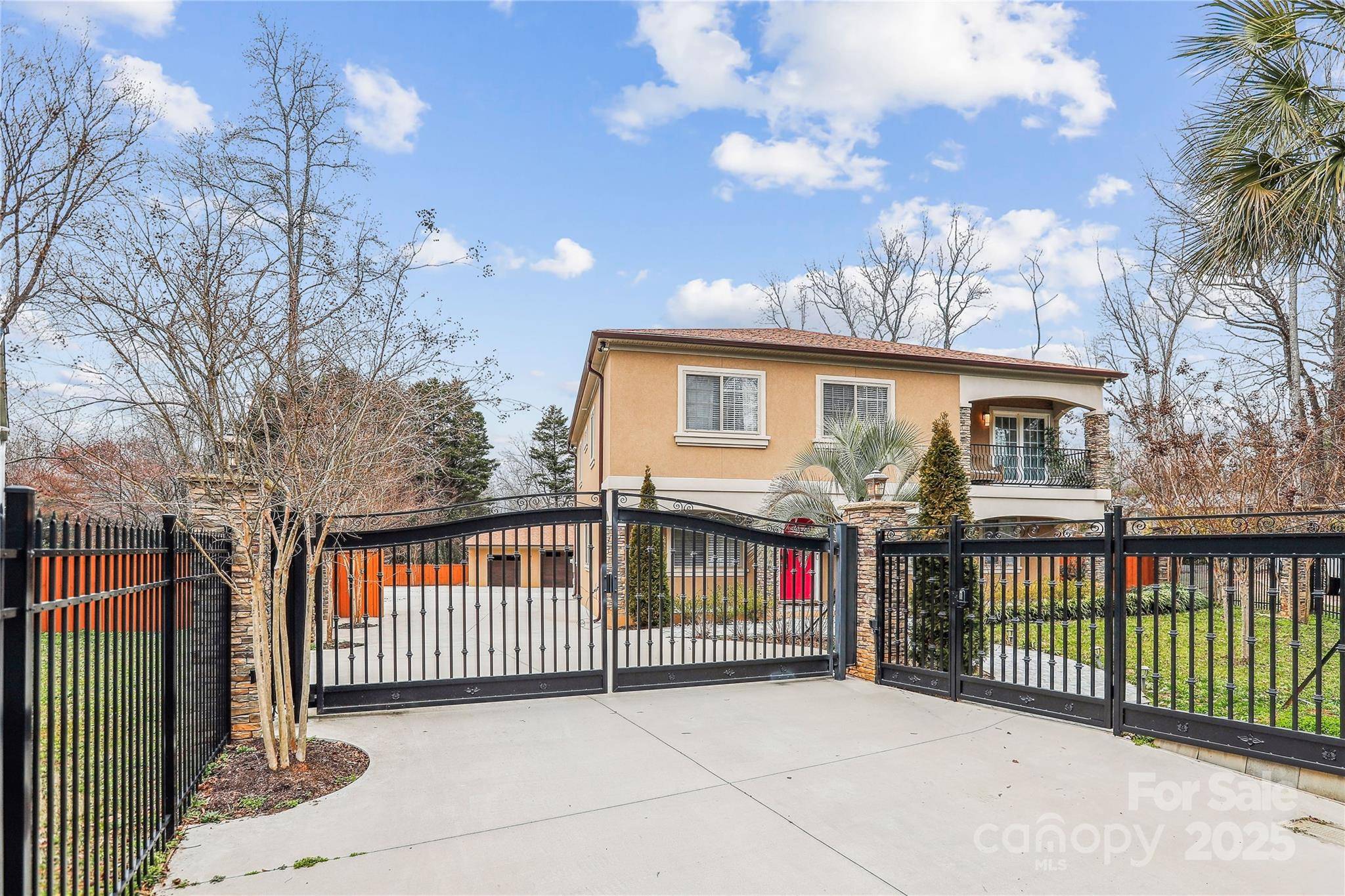 Charlotte, NC 28227,8104 Stem CT