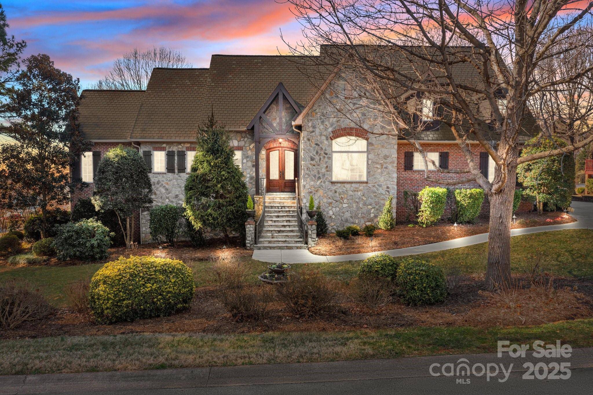 Denver, NC 28037,8034 Bay Pointe DR