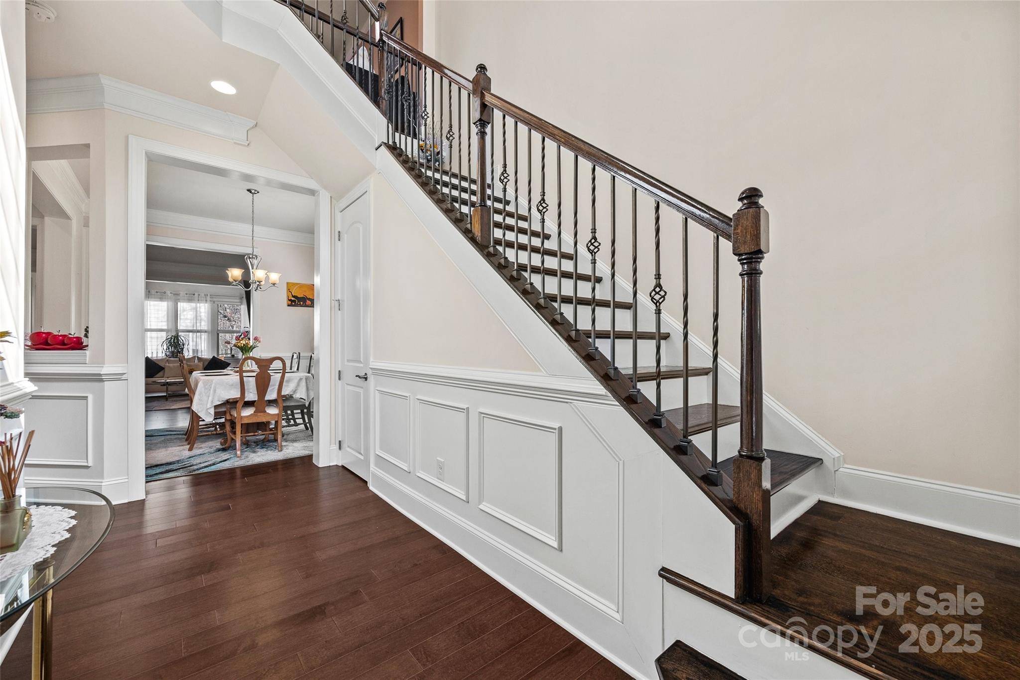 Charlotte, NC 28211,615 Bourton House DR