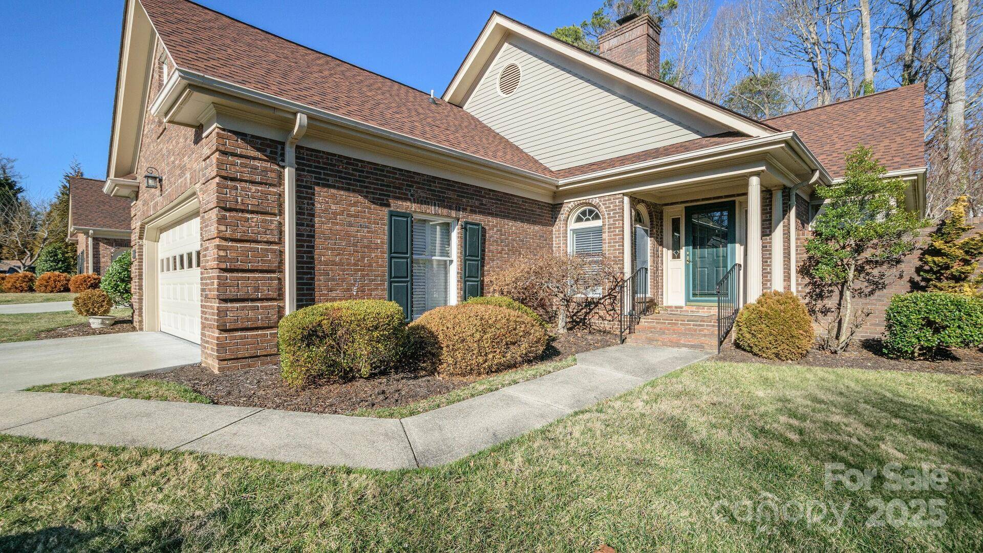 Hendersonville, NC 28739,128 Glenbrook DR